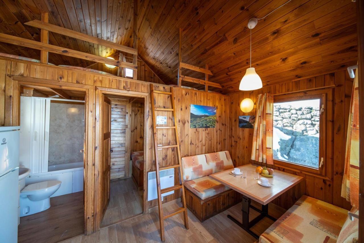 Camping Bungalow Serra De Prades Resort Vilanova de Prades Exteriör bild
