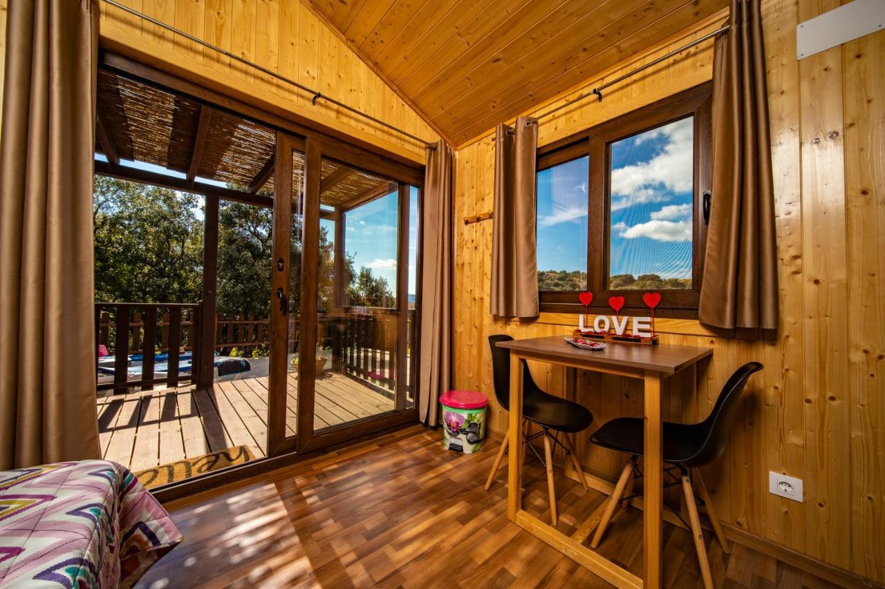 Camping Bungalow Serra De Prades Resort Vilanova de Prades Exteriör bild