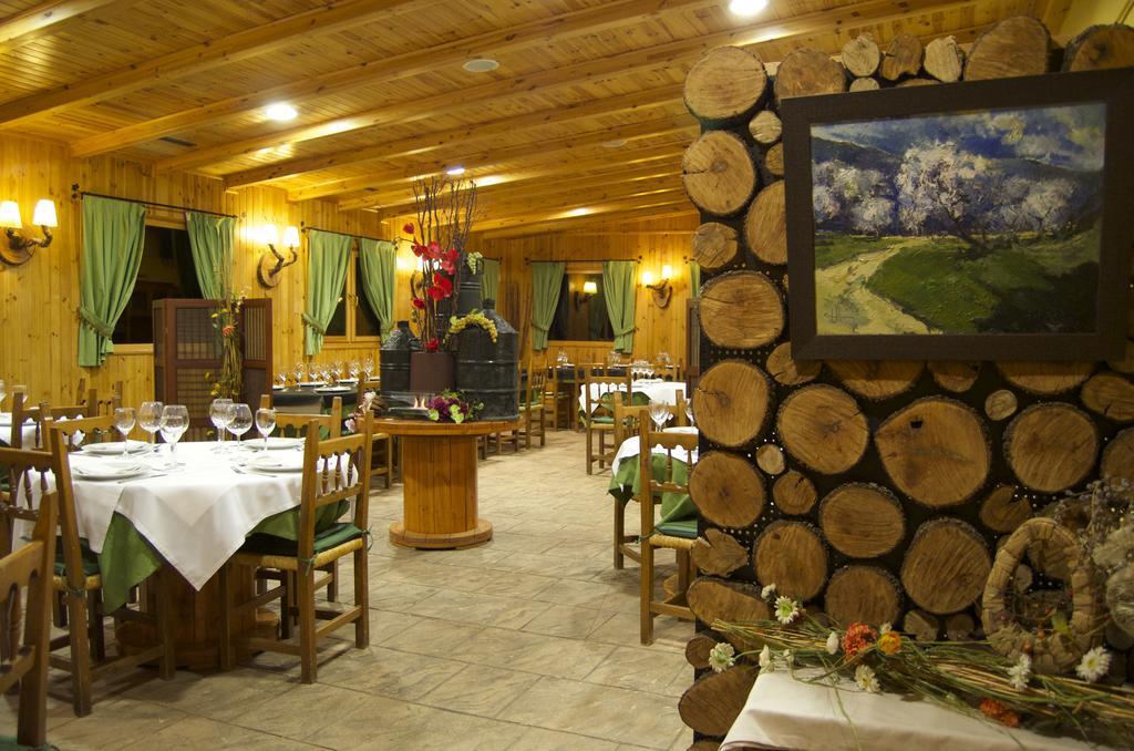 Camping Bungalow Serra De Prades Resort Vilanova de Prades Exteriör bild