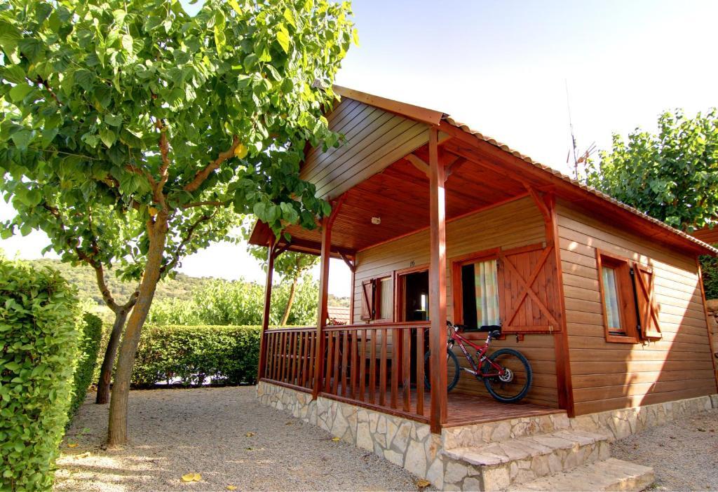 Camping Bungalow Serra De Prades Resort Vilanova de Prades Exteriör bild