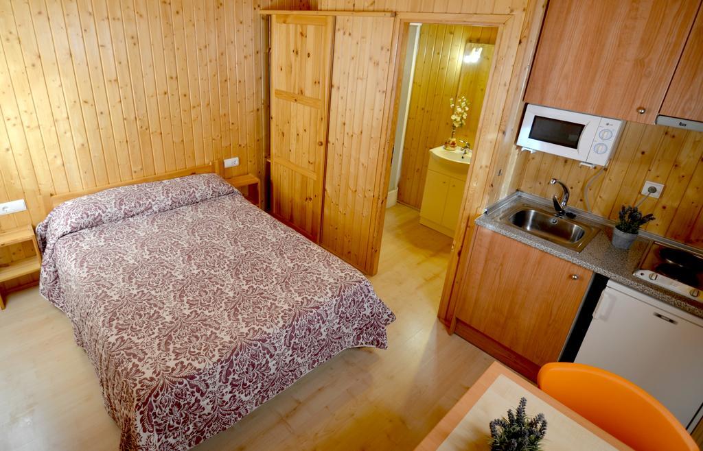 Camping Bungalow Serra De Prades Resort Vilanova de Prades Exteriör bild