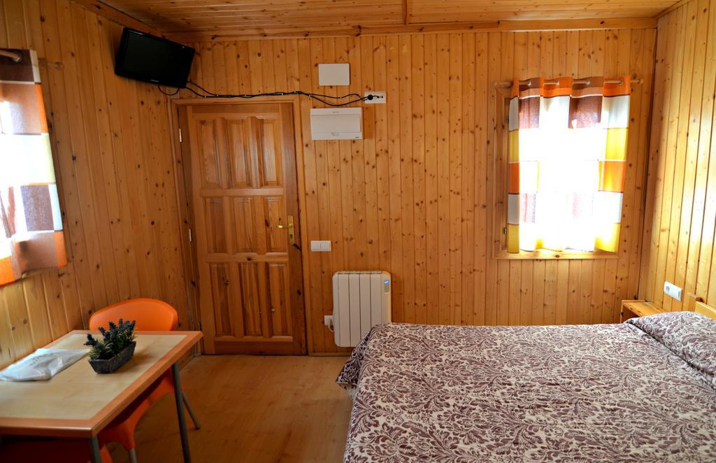 Camping Bungalow Serra De Prades Resort Vilanova de Prades Exteriör bild
