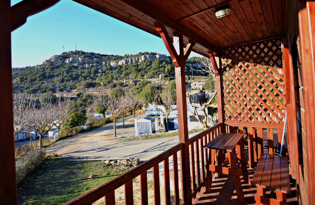 Camping Bungalow Serra De Prades Resort Vilanova de Prades Exteriör bild